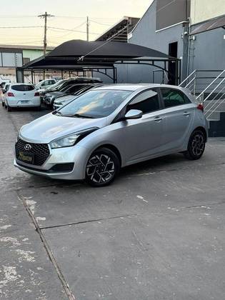 HYUNDAI HB20 1.0 COMFORT 12V FLEX 4P MANUAL HYUNDAI HB20 1.0 COMFORT 12V FLEX 4P MANUAL